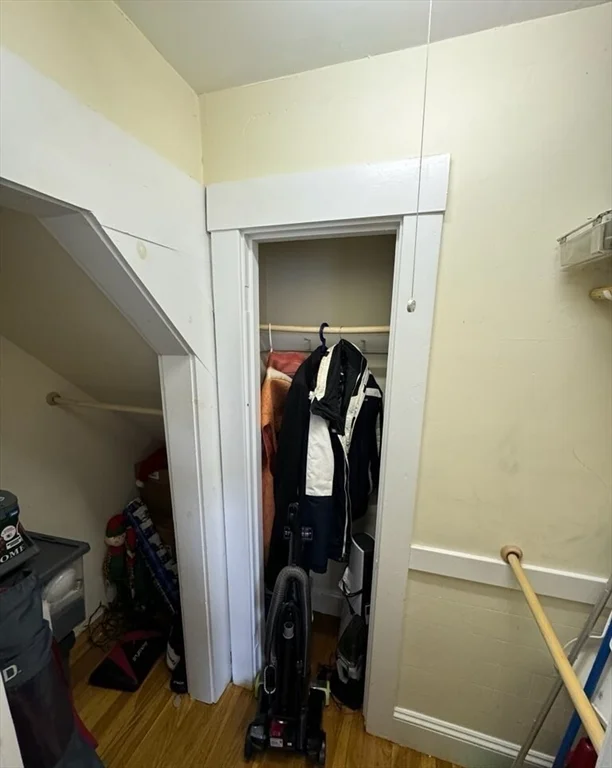 4 bed, 1 bath apartment for rent at 23 Laurel St Unit 1, Watertown — photo 16 of 17
