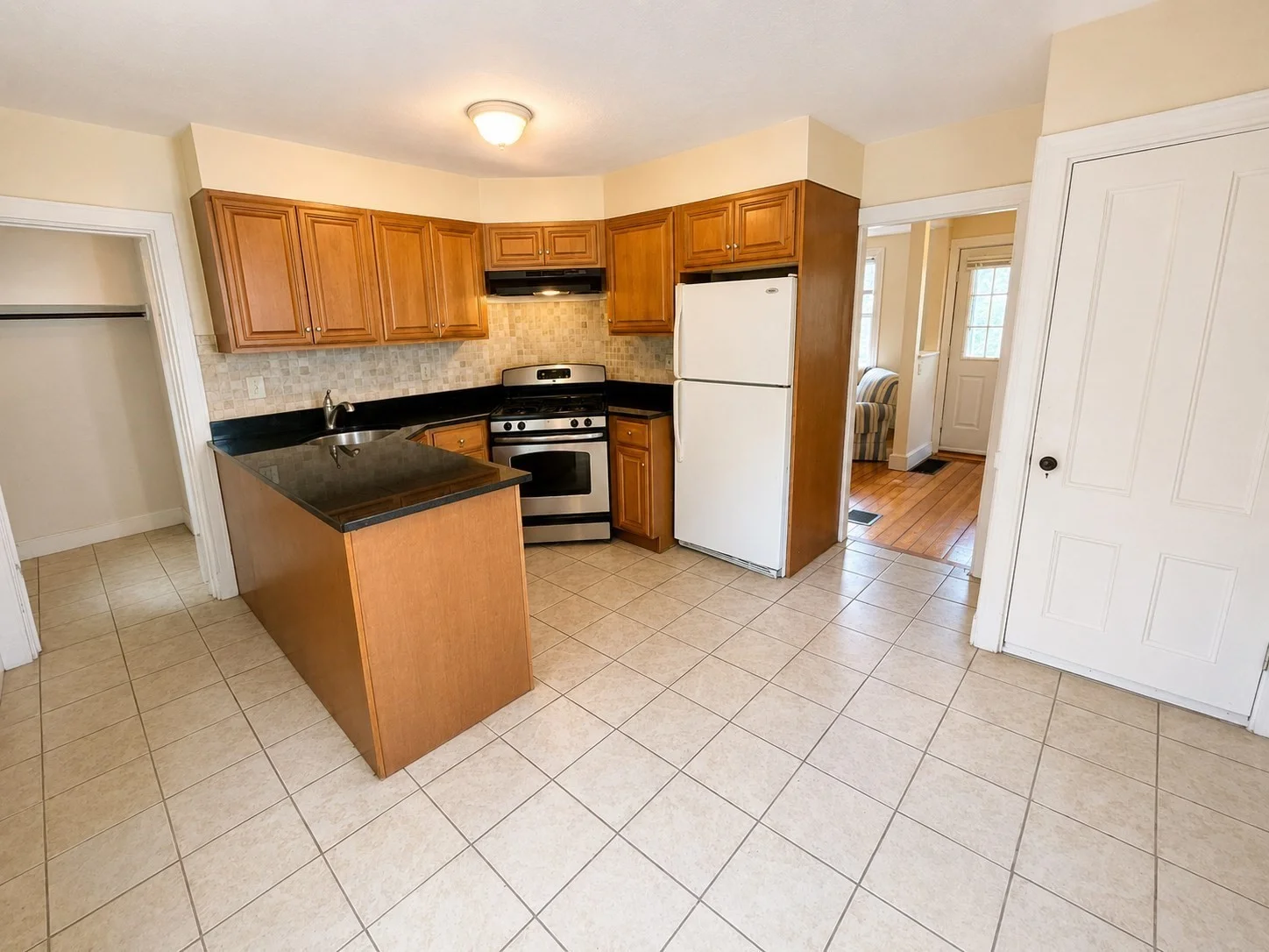 2 bed, 2 bath apartment for rent at 23 Lexington St Unit 23, Weston — photo 5 of 26