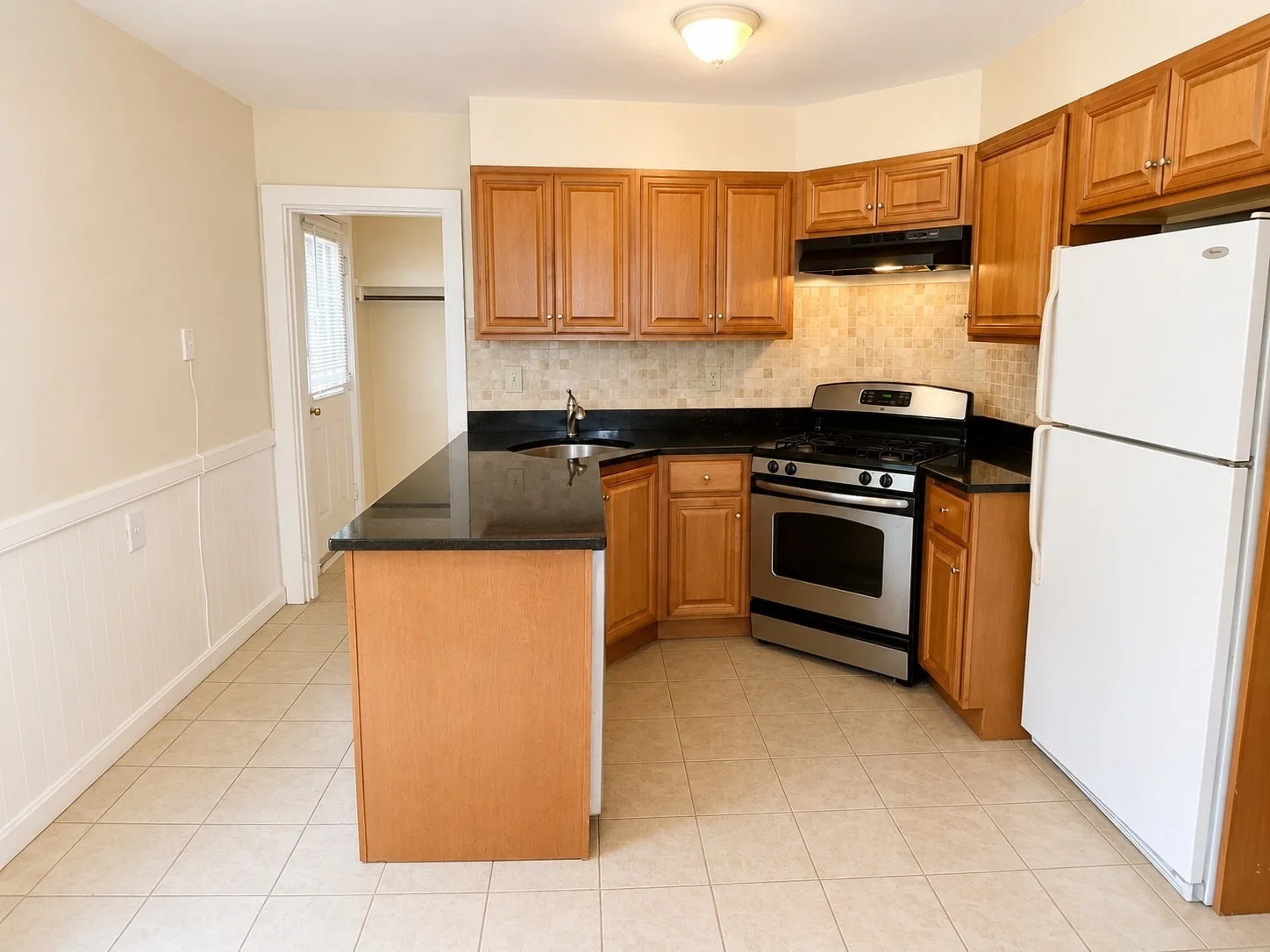 2 bed, 2 bath apartment for rent at 23 Lexington St Unit 23, Weston — photo 9 of 26