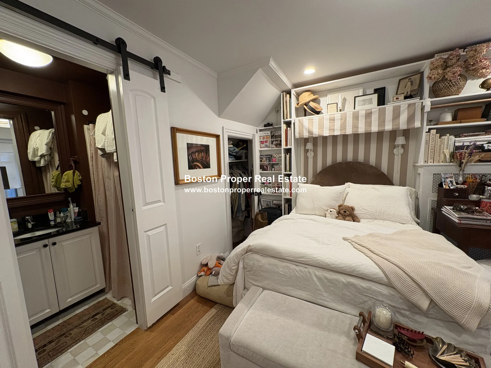 Studio bed, 1 bath apartment for rent at 23 Lime St Unit 1R, Beacon Hill — photo 4 of 11