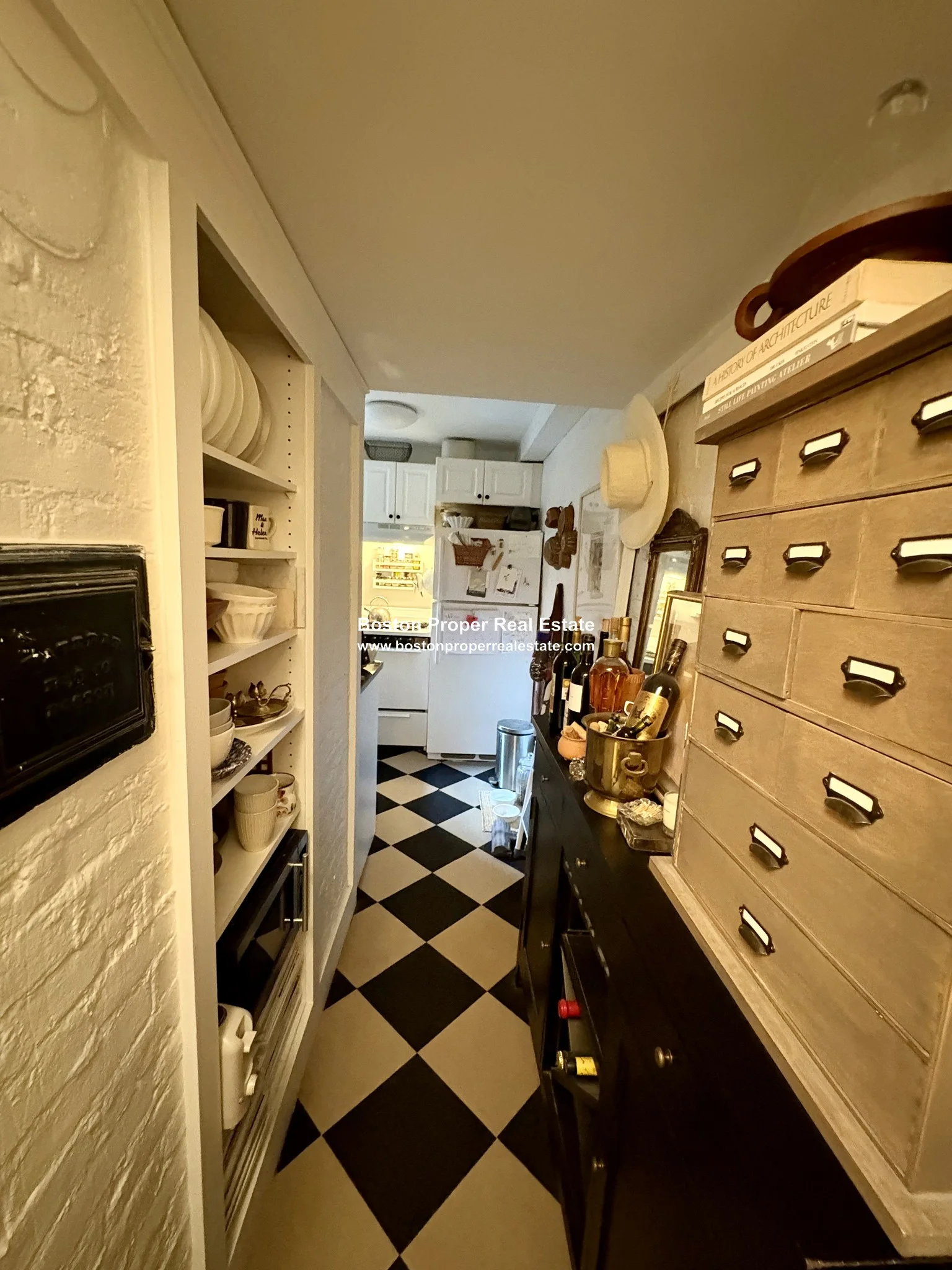 Studio bed, 1 bath apartment for rent at 23 Lime St Unit 1R, Beacon Hill — photo 10 of 11