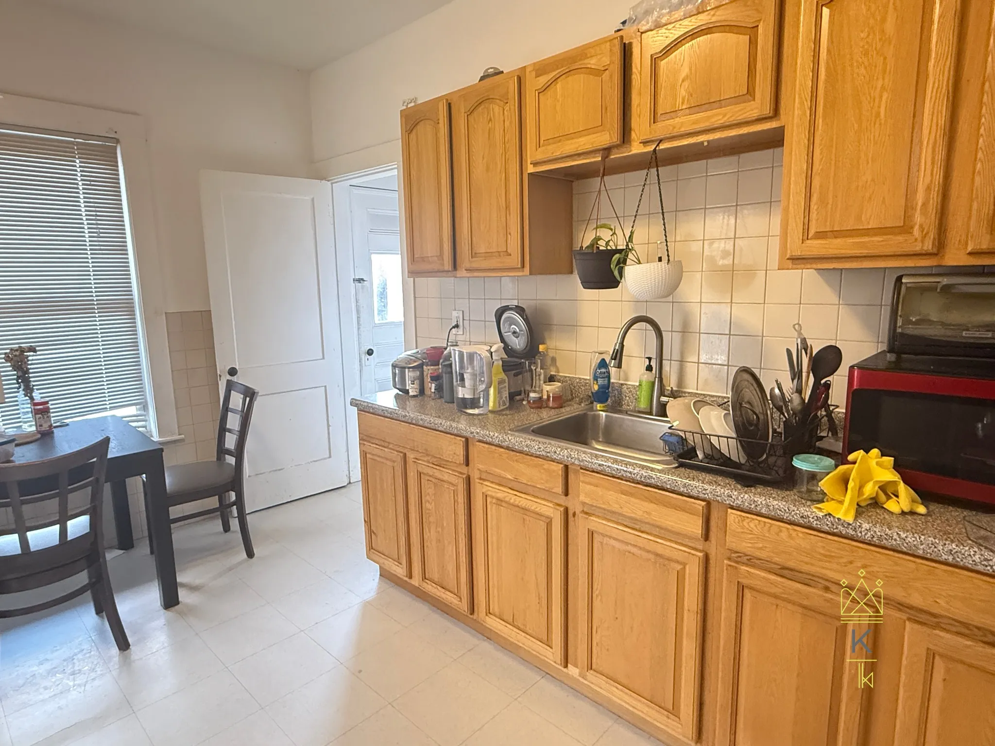 3 bed, 1 bath apartment for rent at 23 Long Ave Unit 3, Brighton — photo 9 of 14