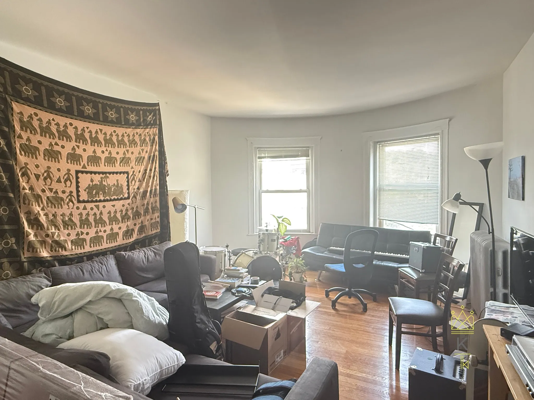 3 bed, 1 bath apartment for rent at 23 Long Ave Unit 3, Brighton — photo 1 of 14
