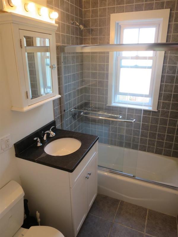 4 bed, 2 bath apartment for rent at 23 Lowell St Unit 2, Spring Hill — photo 10 of 38