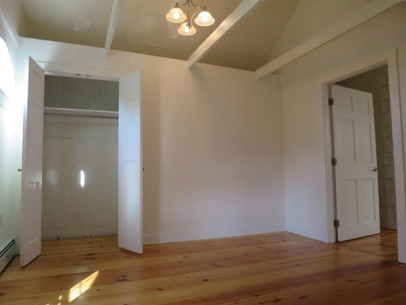 4 bed, 2 bath apartment for rent at 23 Lowell St Unit 2, Spring Hill — photo 18 of 38