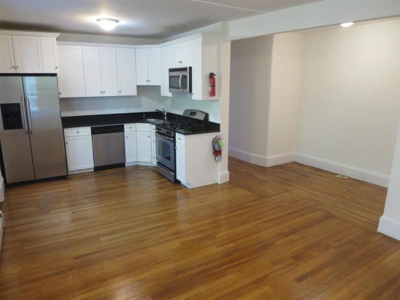 4 bed, 2 bath apartment for rent at 23 Lowell St Unit 2, Spring Hill — photo 1 of 38