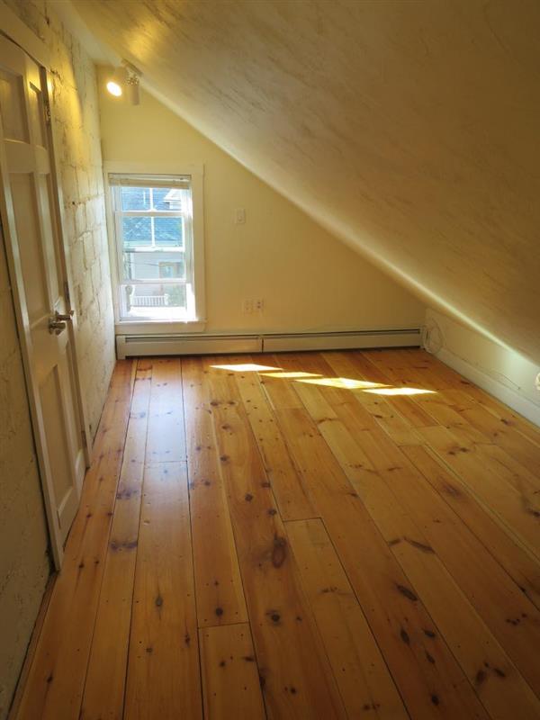 4 bed, 2 bath apartment for rent at 23 Lowell St Unit 2, Spring Hill — photo 30 of 38