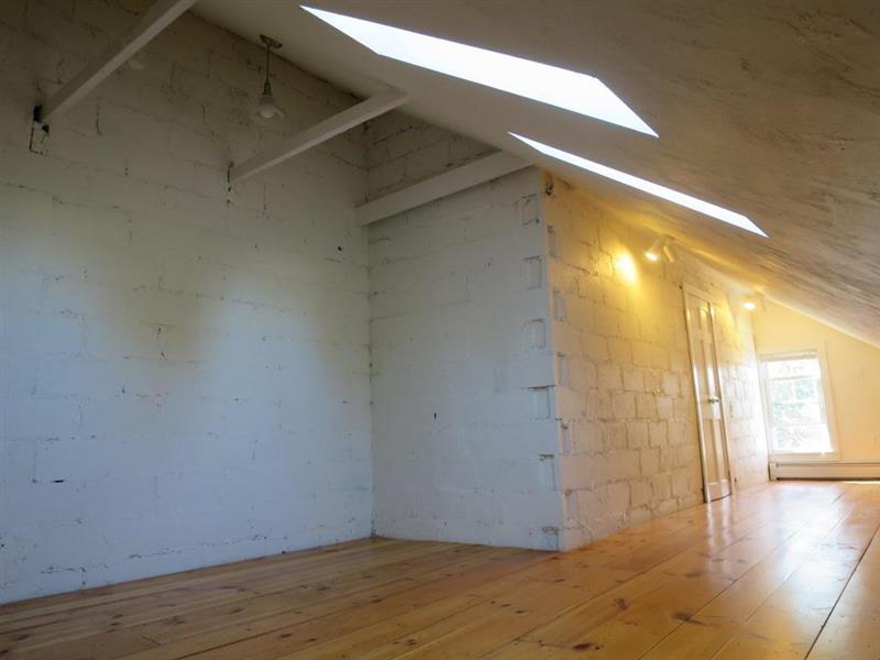 4 bed, 2 bath apartment for rent at 23 Lowell St Unit 2, Spring Hill — photo 29 of 38