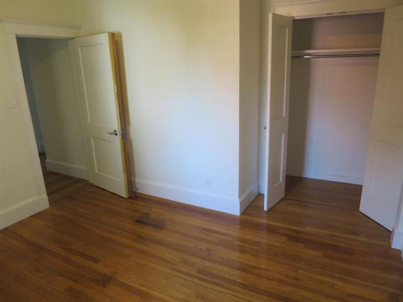 4 bed, 2 bath apartment for rent at 23 Lowell St Unit 2, Spring Hill — photo 13 of 38