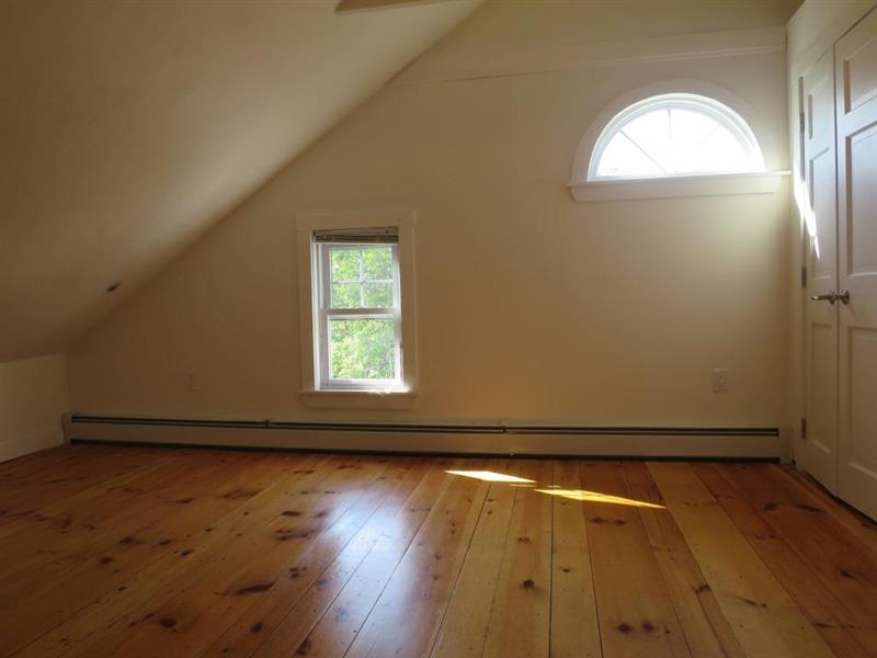 4 bed, 2 bath apartment for rent at 23 Lowell St Unit 2, Spring Hill — photo 16 of 38