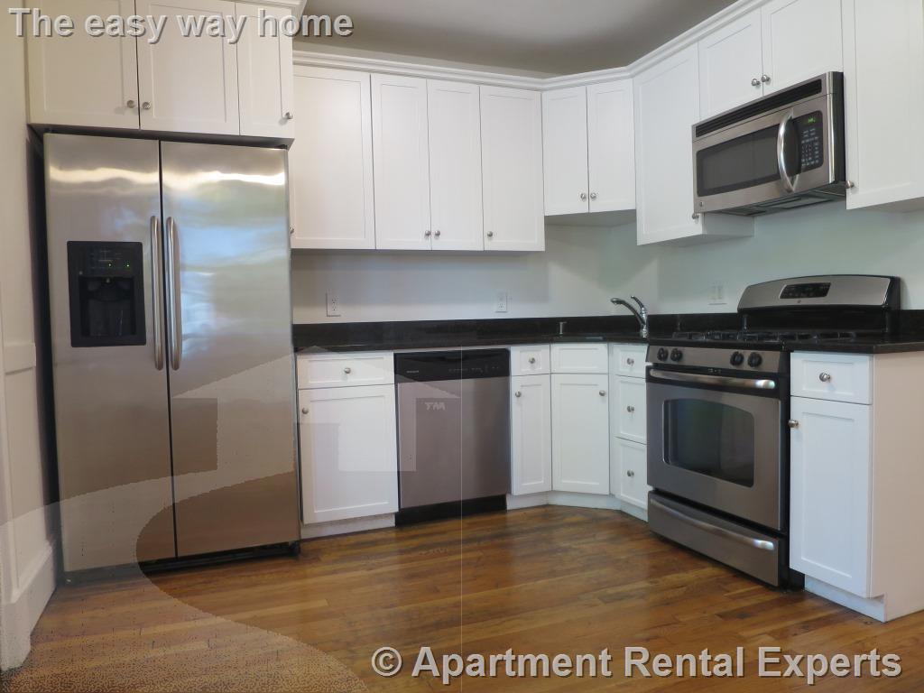 4 bed, 2 bath apartment for rent at 23 Lowell St Unit 2L, Porter Square — photo 3 of 38