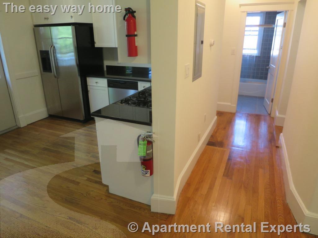 4 bed, 2 bath apartment for rent at 23 Lowell St Unit 2L, Porter Square — photo 9 of 38