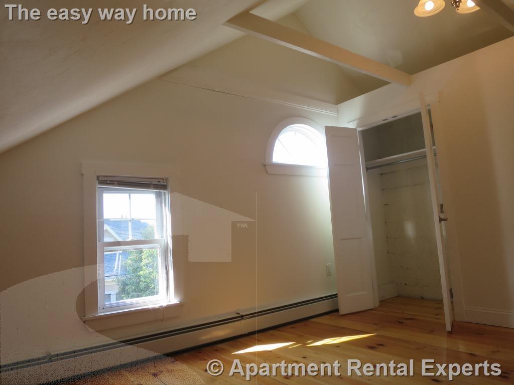 4 bed, 2 bath apartment for rent at 23 Lowell St Unit 2L, Porter Square — photo 17 of 38