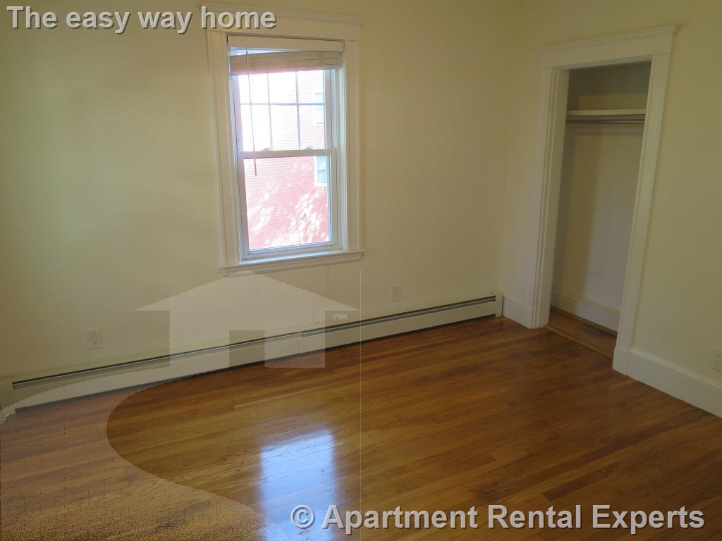 4 bed, 2 bath apartment for rent at 23 Lowell St Unit 2L, Porter Square — photo 12 of 38