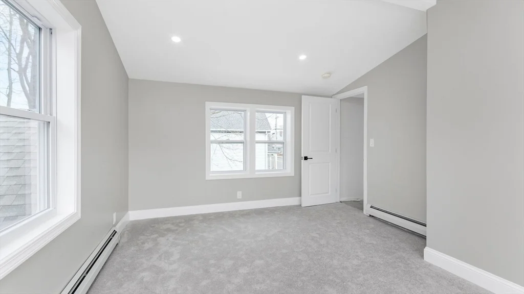 3 bed, 1 bath apartment for rent at 23 Lynn St, Peabody — photo 15 of 18