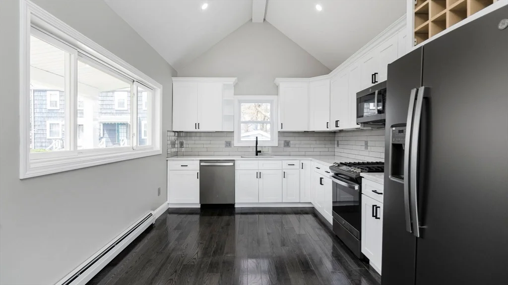 3 bed, 1 bath apartment for rent at 23 Lynn St, Peabody