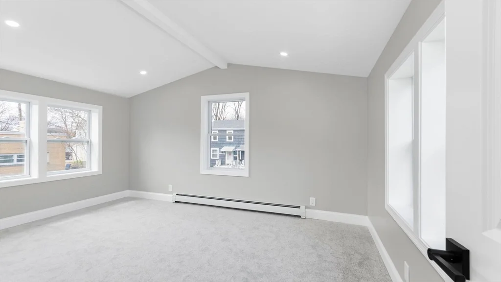 3 bed, 1 bath apartment for rent at 23 Lynn St, Peabody — photo 14 of 18