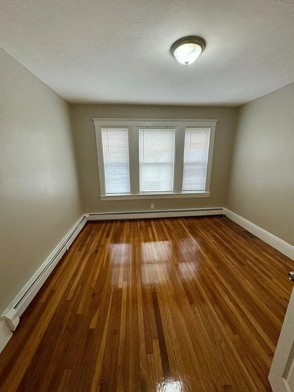 3 bed, 1 bath apartment for rent at 23 Mall Unit 12, Lynn — photo 6 of 6