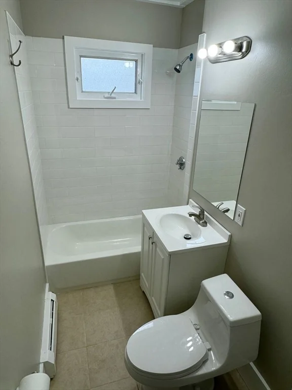 3 bed, 1 bath apartment for rent at 23 Mall Unit 12, Lynn — photo 2 of 6