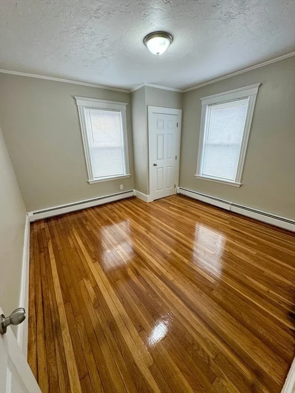 3 bed, 1 bath apartment for rent at 23 Mall Unit 12, Lynn — photo 5 of 6