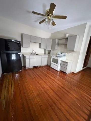 2 bed, 1 bath apartment for rent at 23 Maple Unit B, Pepperell — photo 2 of 8