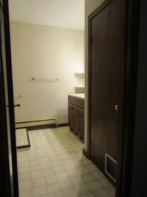 2 bed, 1 bath apartment for rent at 23 Maple Unit B, Pepperell — photo 3 of 8