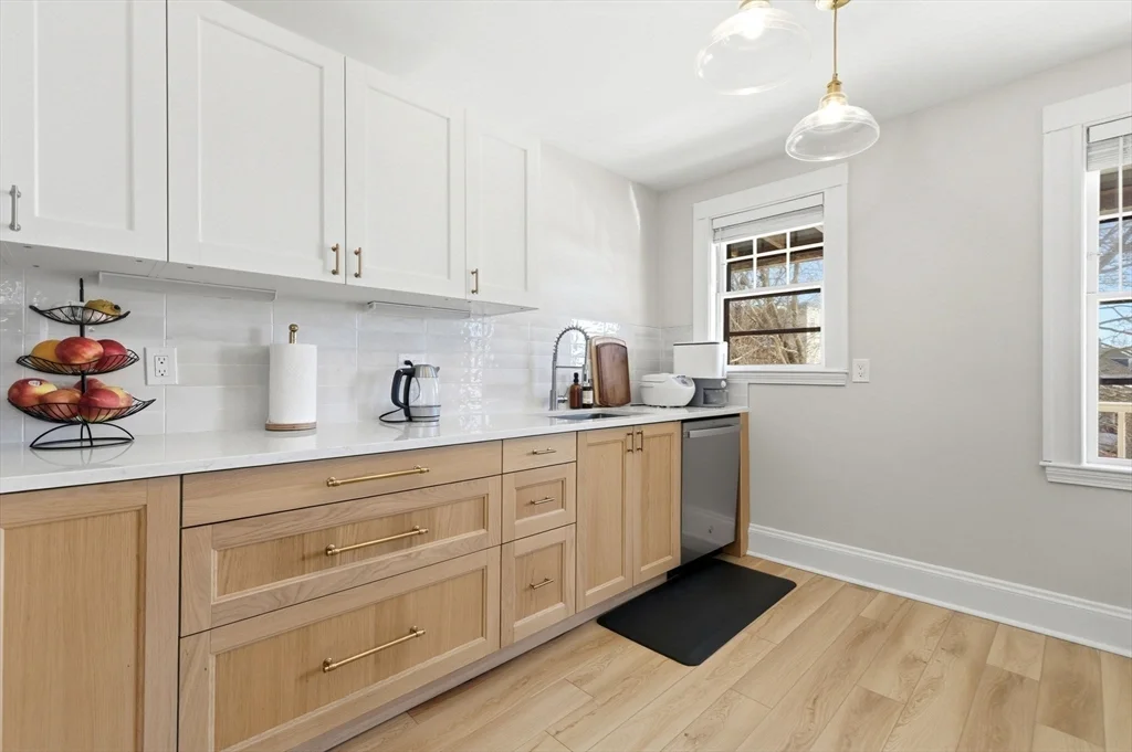 3 bed, 1 bath apartment for rent at 23 Matchett Unit 2, Brighton — photo 9 of 20