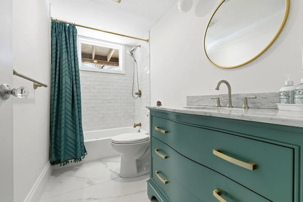 3 bed, 1 bath apartment for rent at 23 Matchett Unit 2, Brighton — photo 16 of 20