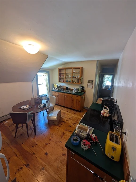 2 bed, 1 bath apartment for rent at 23 Mechanic Unit 2, Shelburne Falls — photo 5 of 17