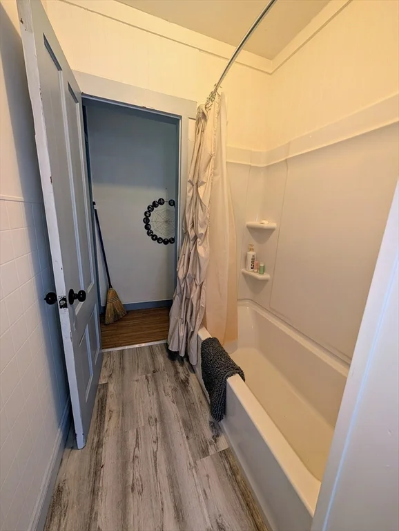2 bed, 1 bath apartment for rent at 23 Mechanic Unit 2, Shelburne Falls — photo 9 of 17