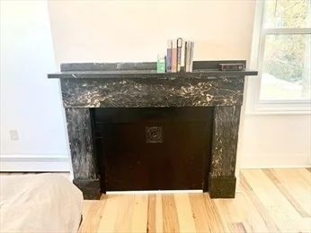 5 bed, 2 bath apartment for rent at 23 Monmouth St Unit 1, Spring Hill — photo 11 of 23