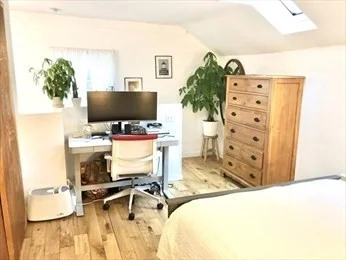 1 bed, 1 bath apartment for rent at 23 Monmouth St Unit 1R, Spring Hill — photo 6 of 7