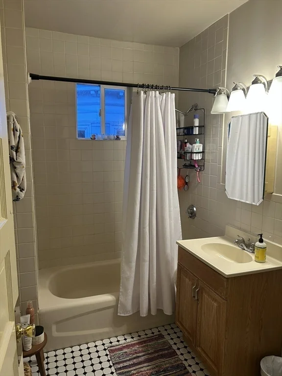 2 bed, 1 bath apartment for rent at 23 Montfern Ave Unit 3, Brighton — photo 17 of 26