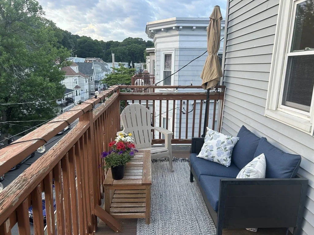 2 bed, 1 bath apartment for rent at 23 Montfern Ave Unit 3, Brighton — photo 24 of 26