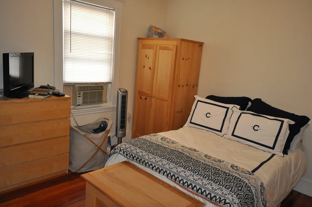 2 bed, 1 bath apartment for rent at 23 Montfern Unit 2, Brighton — photo 11 of 13