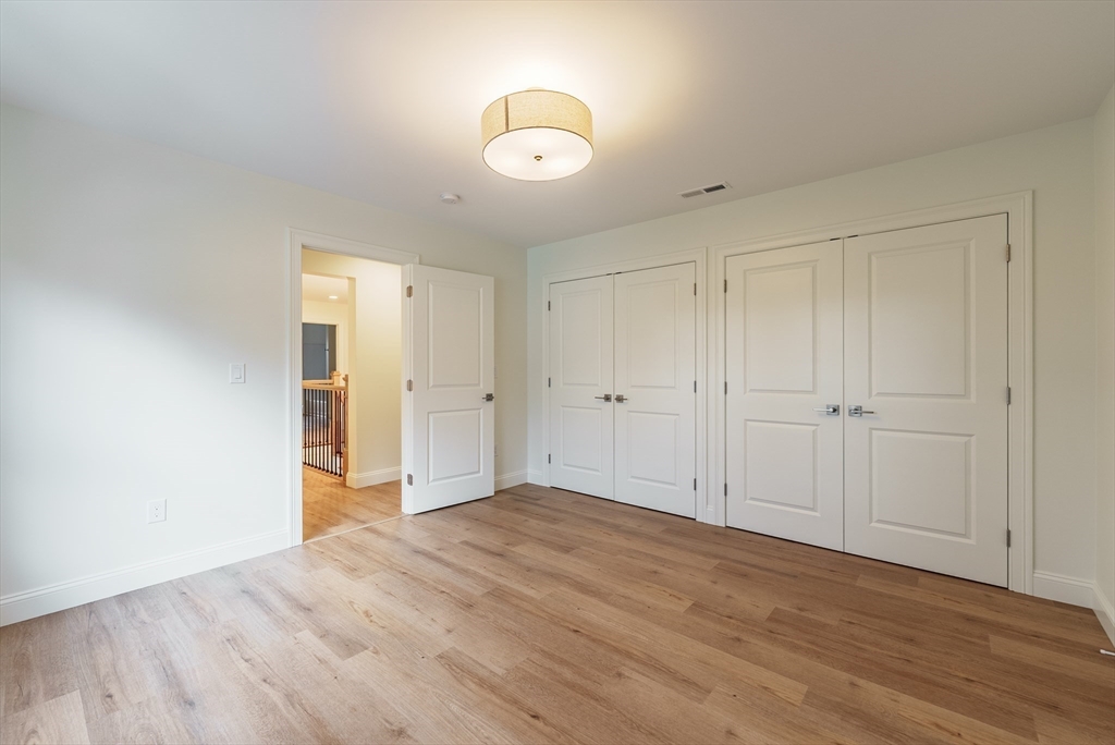 4 bed, 1 bath apartment for rent at 23 Moore St Unit 23, Agawam — photo 27 of 36