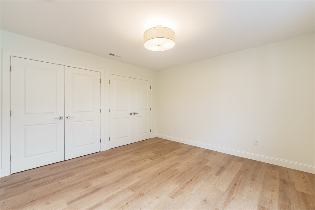 4 bed, 1 bath apartment for rent at 23 Moore St Unit 23, Agawam — photo 26 of 36