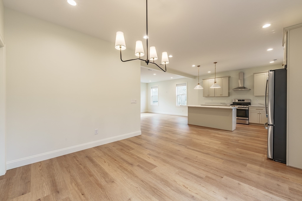 4 bed, 1 bath apartment for rent at 23 Moore St Unit 23, Agawam — photo 11 of 36