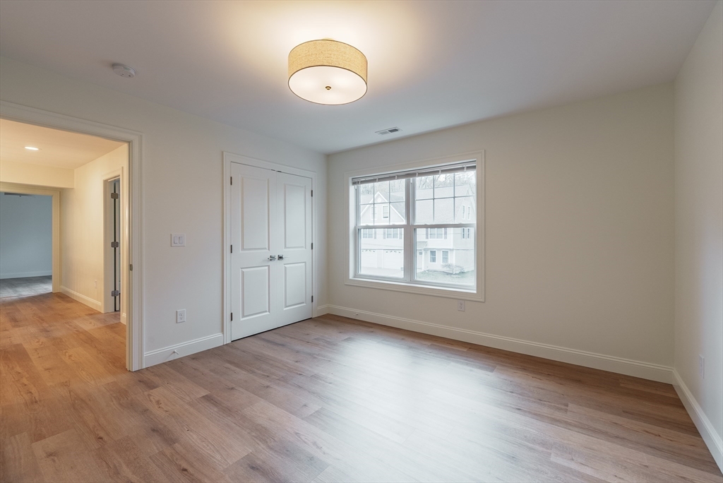 4 bed, 1 bath apartment for rent at 23 Moore St Unit 23, Agawam — photo 18 of 36