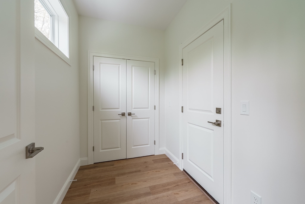 4 bed, 1 bath apartment for rent at 23 Moore St Unit 23, Agawam — photo 15 of 36