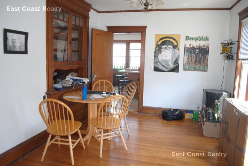5 bed, 2 bath apartment for rent at 23 Moraine St Unit 0, Jamaica Plain — photo 11 of 12