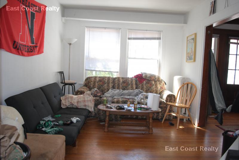 5 bed, 2 bath apartment for rent at 23 Moraine St Unit 0, Jamaica Plain — photo 2 of 12