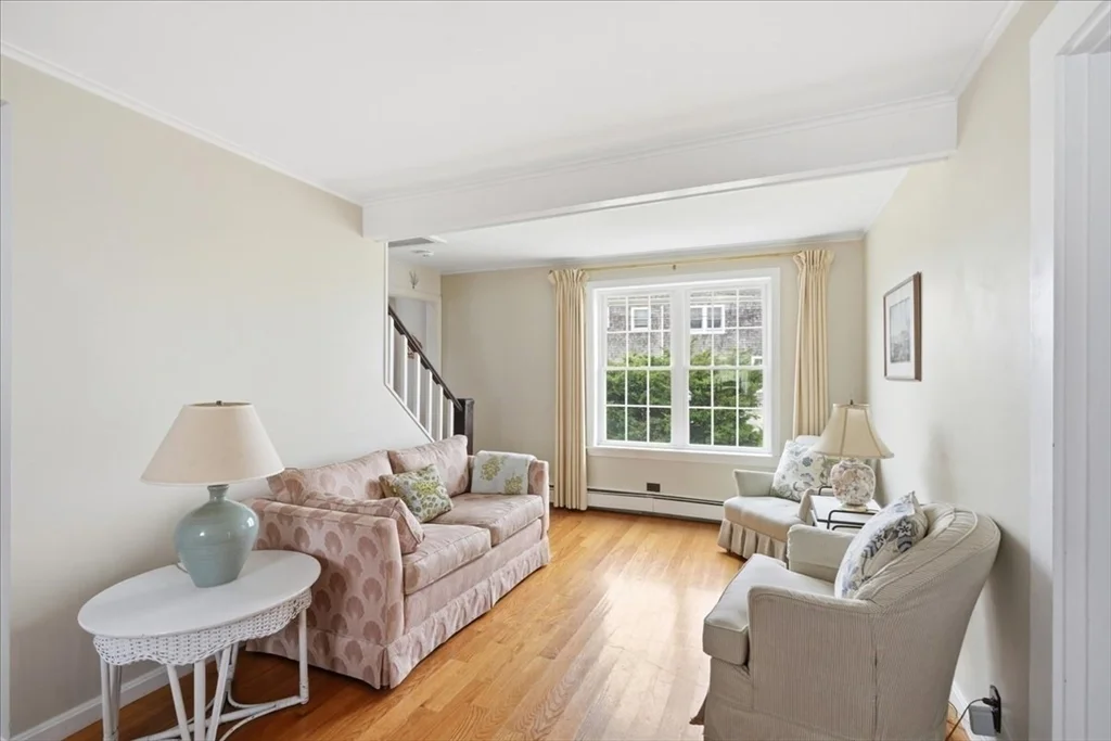 3 bed, 2 bath apartment for rent at 23 Morton Pl, Scituate Harbor — photo 5 of 32