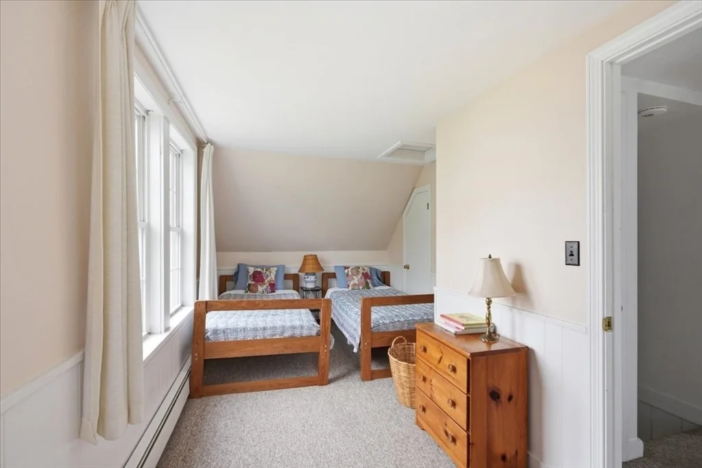 3 bed, 2 bath apartment for rent at 23 Morton Pl, Scituate Harbor — photo 20 of 32