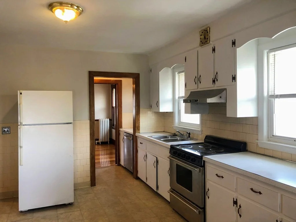 3 bed, 2 bath apartment for rent at 23 Mount Pleasant St Unit 23, Waltham — photo 3 of 27