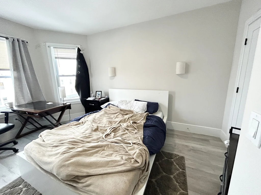 4 bed, 2 bath apartment for rent at 23 Mount Vernon St Unit 3, Dorchester — photo 6 of 13