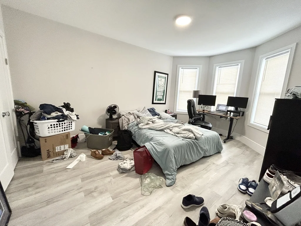 4 bed, 2 bath apartment for rent at 23 Mount Vernon St Unit 3, Dorchester — photo 8 of 13