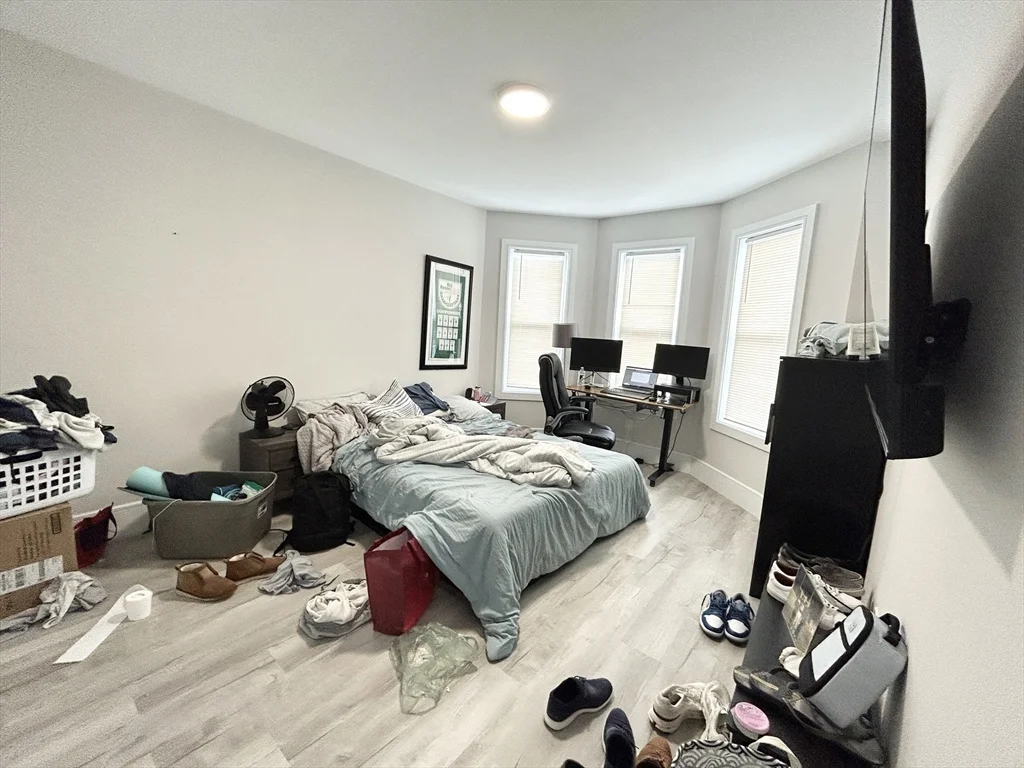 4 bed, 2 bath apartment for rent at 23 Mount Vernon St Unit 3, Dorchester — photo 7 of 13