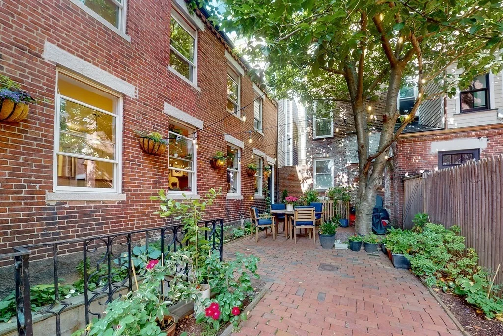 2 bed, 1 bath apartment for rent at 23 Mount Vernon St Unit R, Charlestown — photo 19 of 20