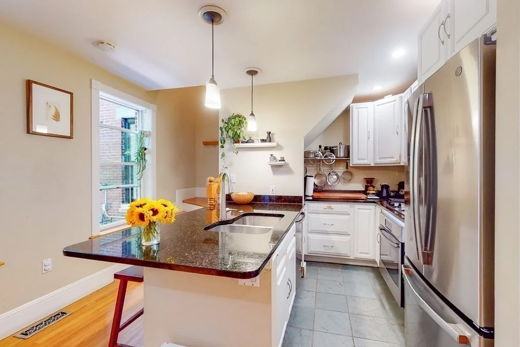 2 bed, 1 bath apartment for rent at 23 Mount Vernon St Unit R, Charlestown